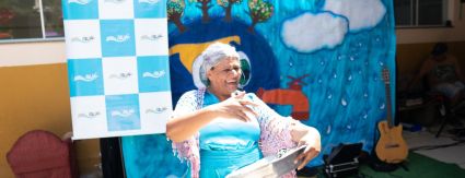 Iguá comemora Dia Mundial da Água com apresentação de espetáculo teatral para centenas de crianças e jovens em comunidades