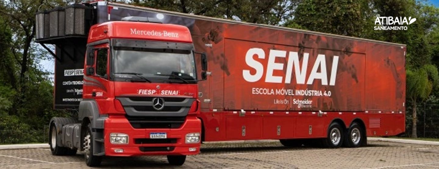 Escola móvel do SENAI em Atibaia