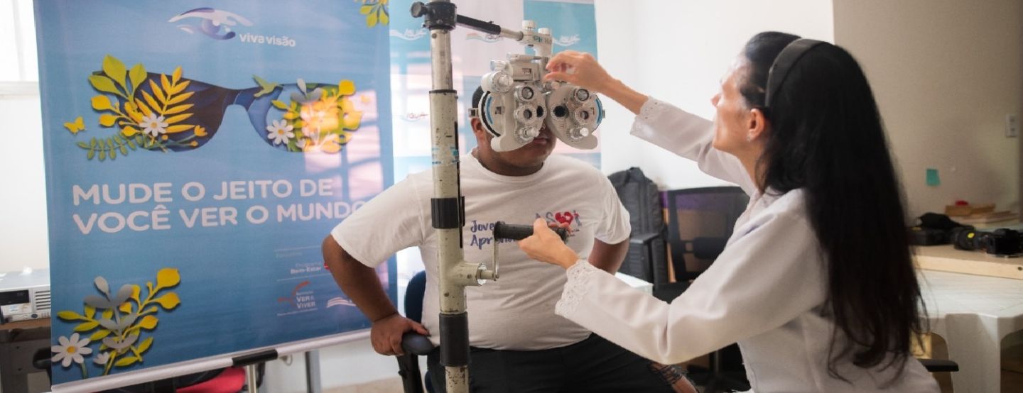 Iguá doa 141 óculos para moradores do Rio de Janeiro que participaram do programa “Viva Visão”