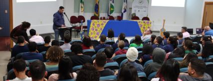 Projeto da Águas Cuiabá que destina lodo para a agricultura familiar é destaque em seminário da UFMT
